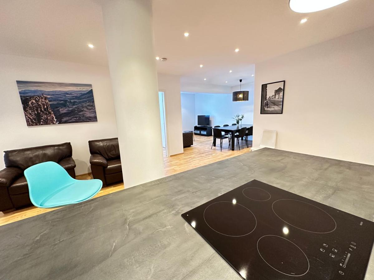 Modern And Spacious 4br Apartment,only 3 Km Drive From Downtown * Reiquiavique